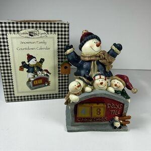 Cobble Creek CHRISTMAS Countdown Advent Calendar Snowman Family Decoration